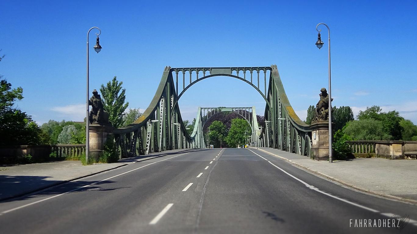 Bruecke-Glienicke